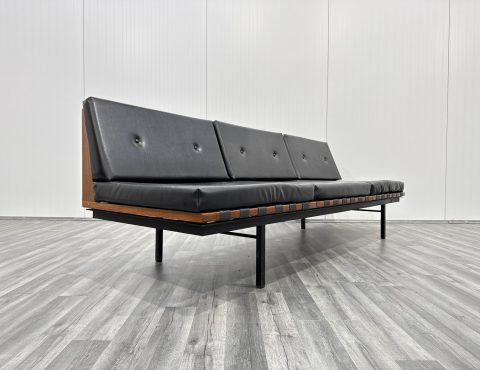 robin day mid century sofa